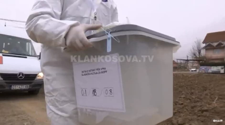 Ekipet mobile ua mundësuan votimin të infektuarve me COVID-19 (VIDEO)