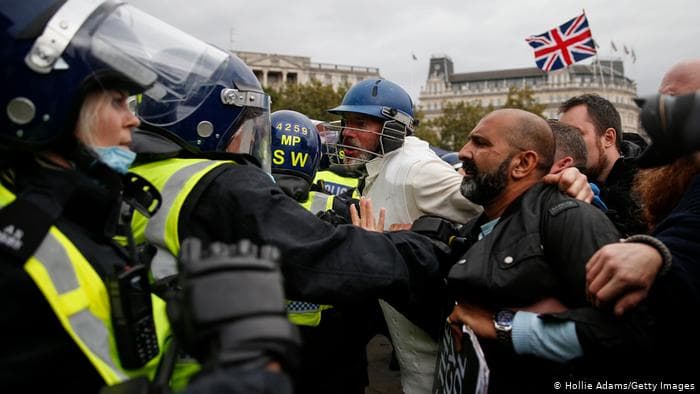 Mbi 60 persona të arrestuar në protestën kundër bllokimit në Londër