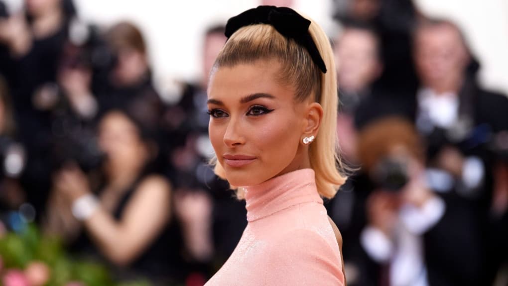 Hailey Bieber reagon pas lajmit të shtatzënisë