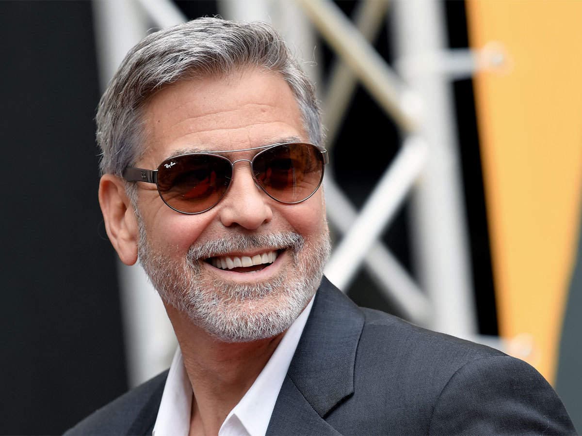 Clooney tregon se pse i dhuroi nga 1 milion dollarë 14 miqve të tij