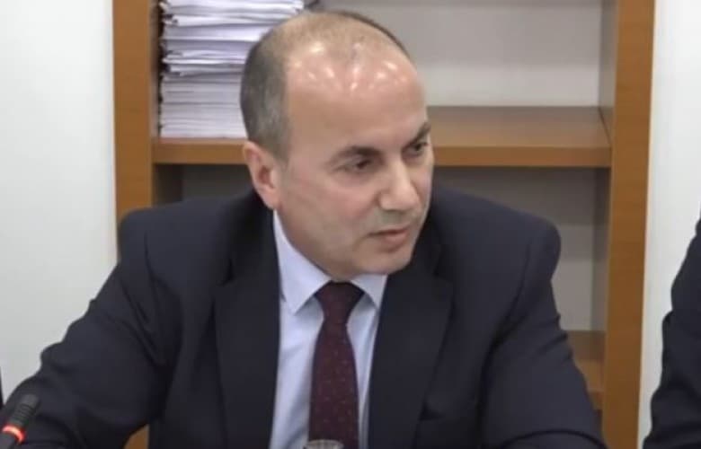 Shkarkohet kryeshefi i KOSTT-it