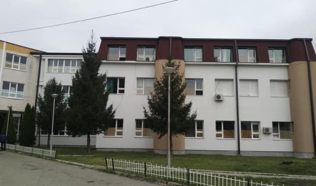 Një burrë vdes në Spitalin e Gjakovës, familja dyshon se ndodhi për shkak të mostrajtimit të duhur