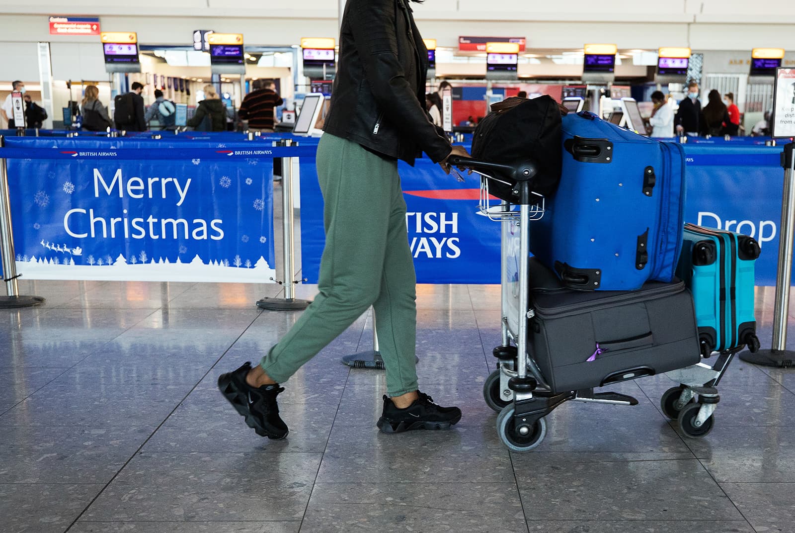 Holanda ndalon të gjitha fluturimet nga Mbretëria e Bashkuar