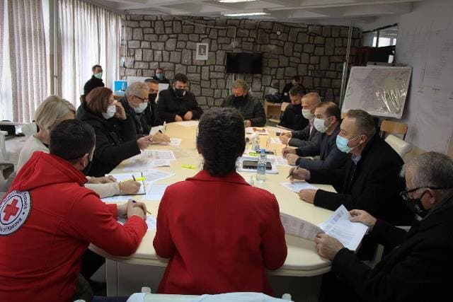 Numri i rasteve aktive me COVID-19 në Gjilan bie në 265