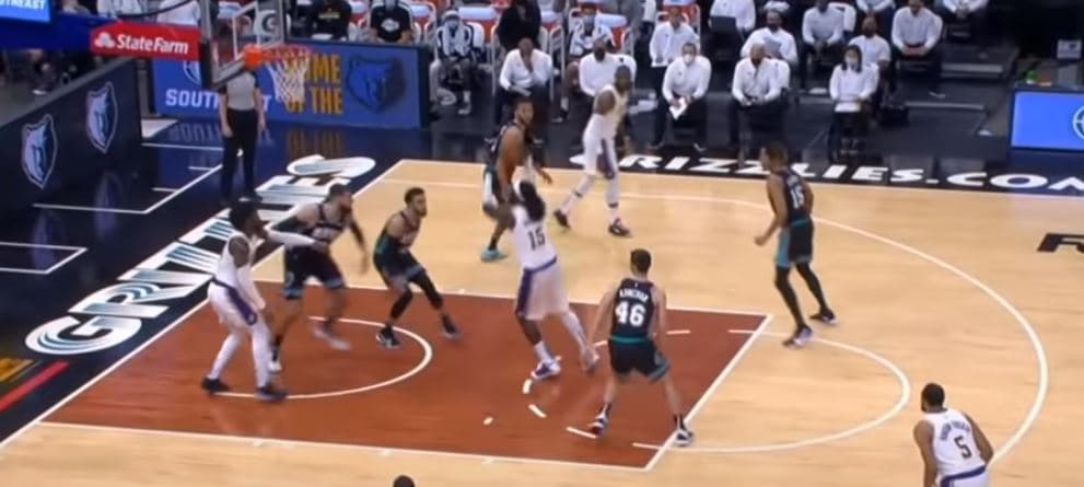 Kampionët e NBA-së ikin me fitore nga Memphis-i (VIDEO)
