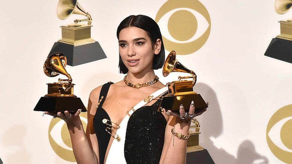 Çmimet Grammy shtyhen për në mars