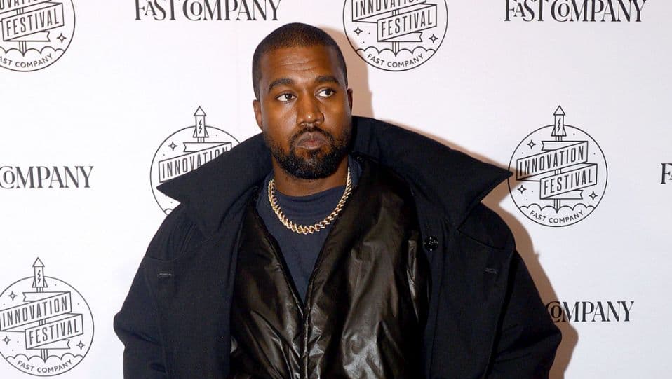 Kanye West zhvendoset me 500 palë atlete nga shtëpia e Kim Kardashian
