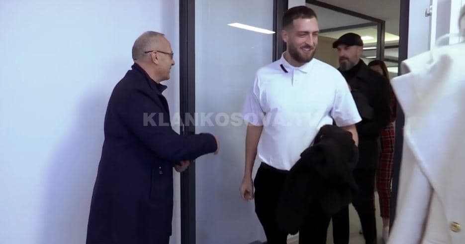 Artmotion viziton FFK-në (VIDEO)