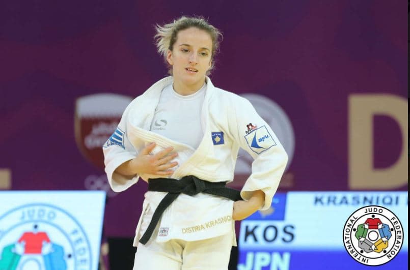Distria Krasniqi e para në botë për kategorinë deri në 48 kilogramë