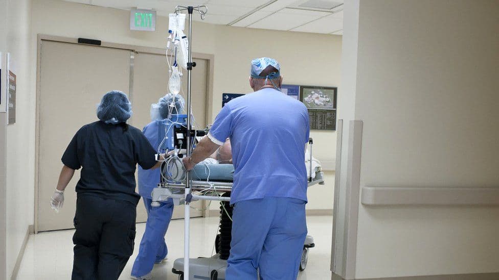 COVID-19 rrit rrezikshmërinë për depresion dhe dementi