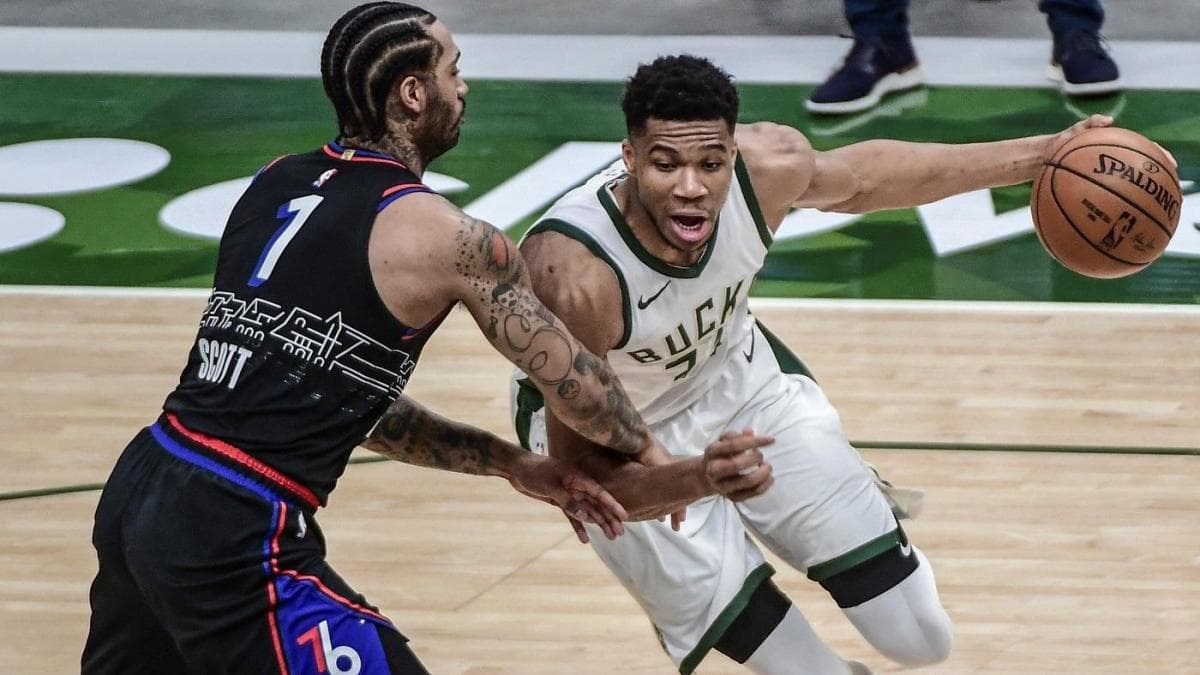 Ndiqeni ndeshjen Philadelphia - Milwaukee sonte në Artmotion