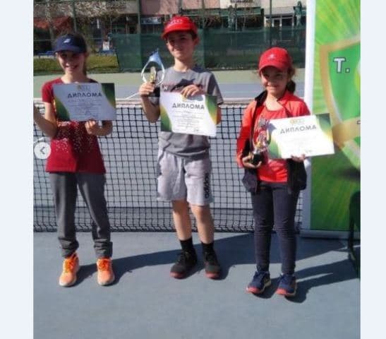 Tenistja kosovare shpallet kampione në Maqedoni