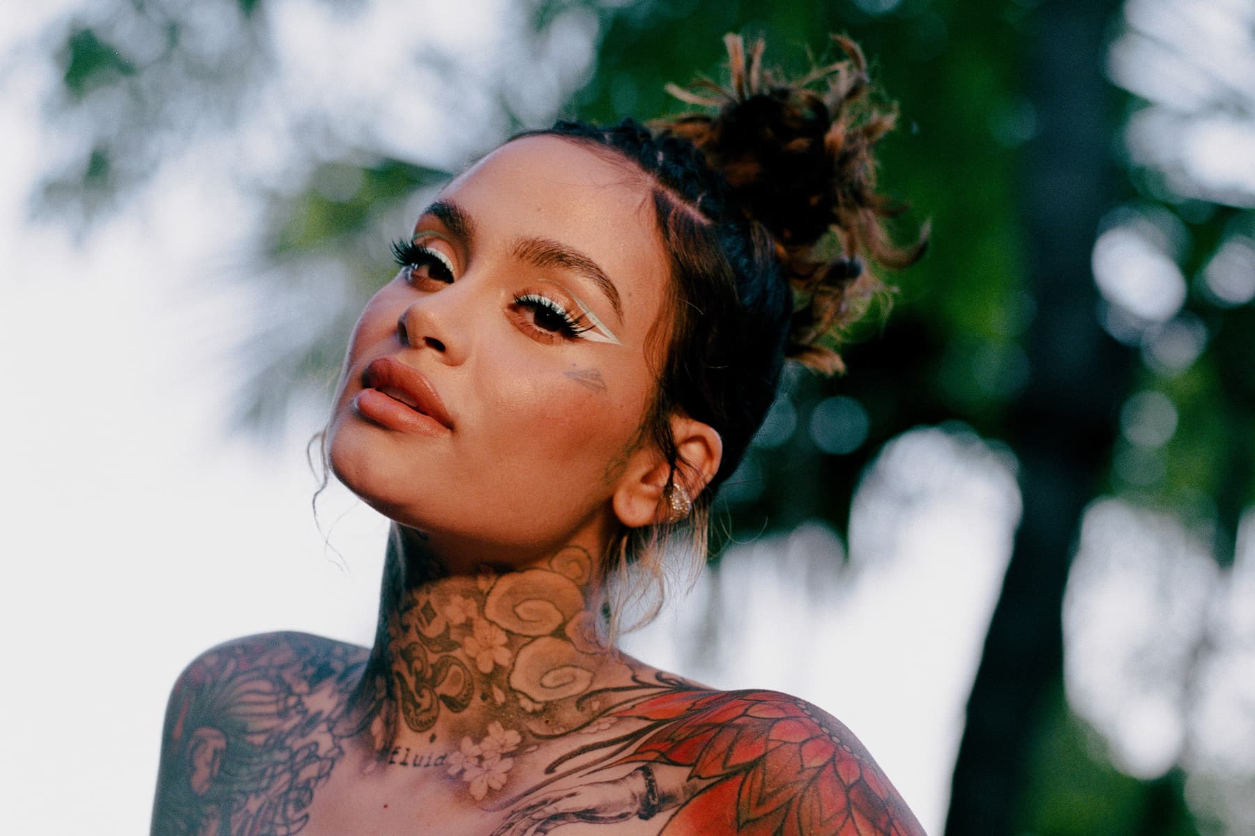 Kehlani e konfirmon se është lesbike