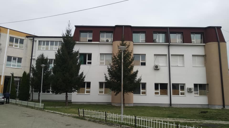 Jeton Zarari shkarkohet nga pozita e drejtorit të Spitalit të Gjakovës