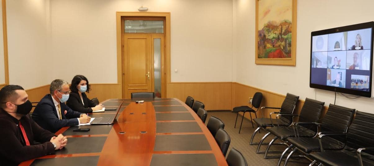 Banka Botërore ofron mbështetje për realizimin e projekteve në shëndetësinë kosovare