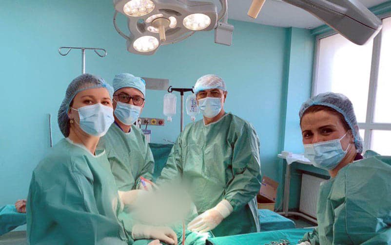 Gjinekologët e QKUK-së kryejnë një operacion të rëndë