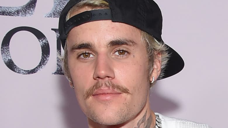 Justin Bieber ndryshon stilin e flokëve, shihni çfarë modeli zgjodhi tani (FOTO)