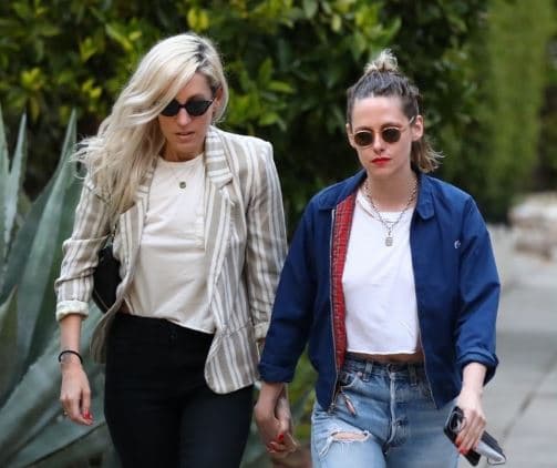 Kristen shijon motin e mirë me të dashurën (FOTO)