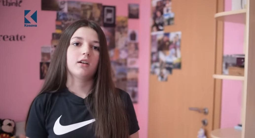 Elona Zhugolli, 16 vjeçarja që fitoi më shumë se 200 çmime në sportin e notit (VIDEO)