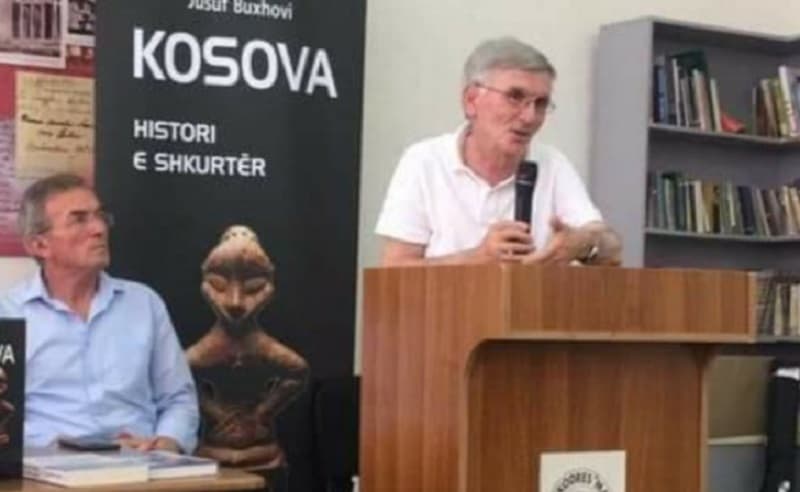 Jusuf Buxhovi promovon dy libra në Shkodër