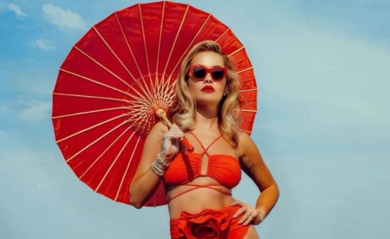 Rita Ora zbulon datën e publikimit të këngës verore me DJ-në e njohur britanik