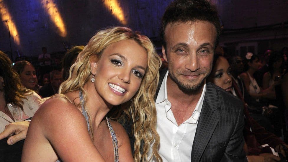 Menaxheri i Britney Spears jep dorëheqje pas 25 vjetësh