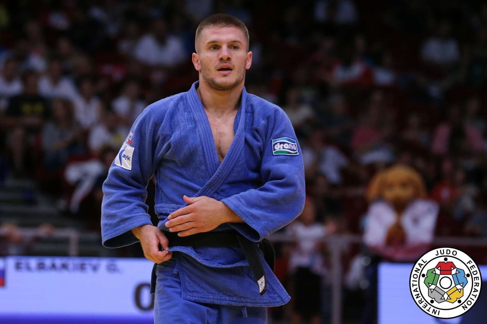 Mposhtet Akil Gjakova, mbetet pa medalje