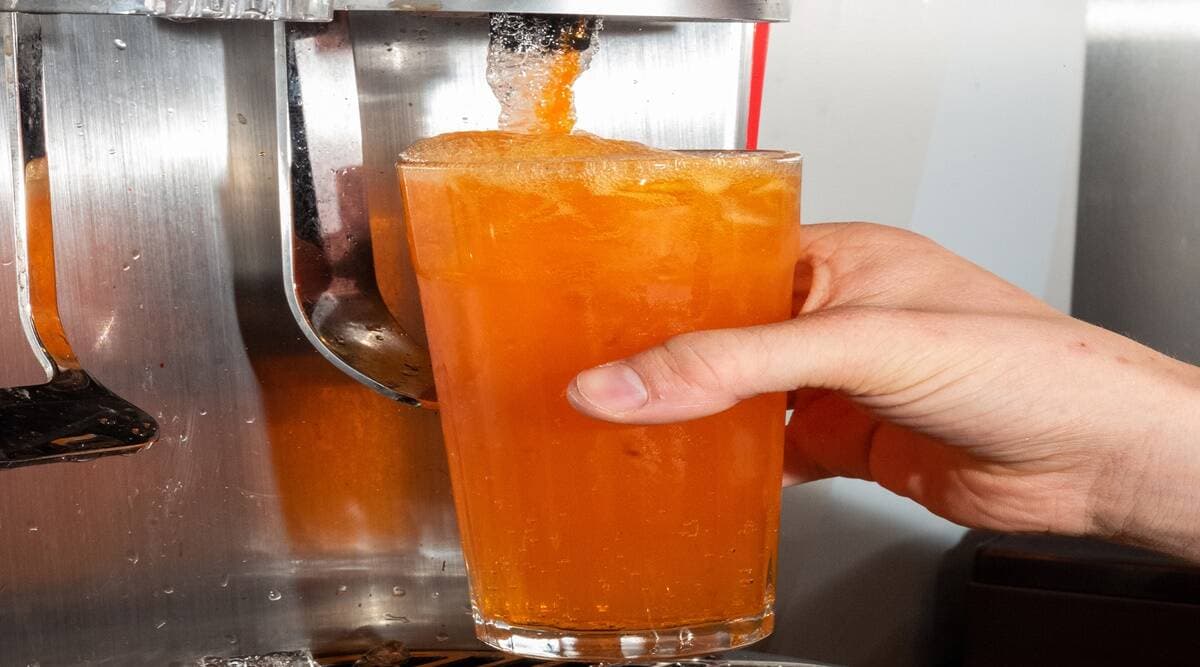 Kanceri i zorrës së trashë është në rritje, a luajnë rol pijet me sheqer?