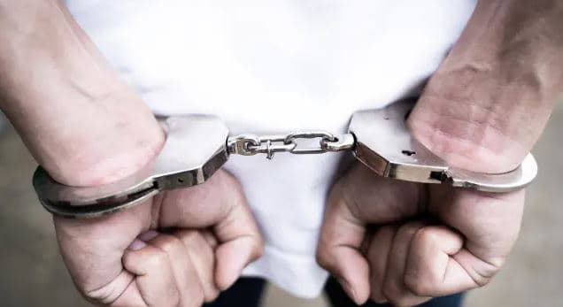 Arrestohet një 43-vjeçar në Elbasan për shpërndarje të substancave narkotike