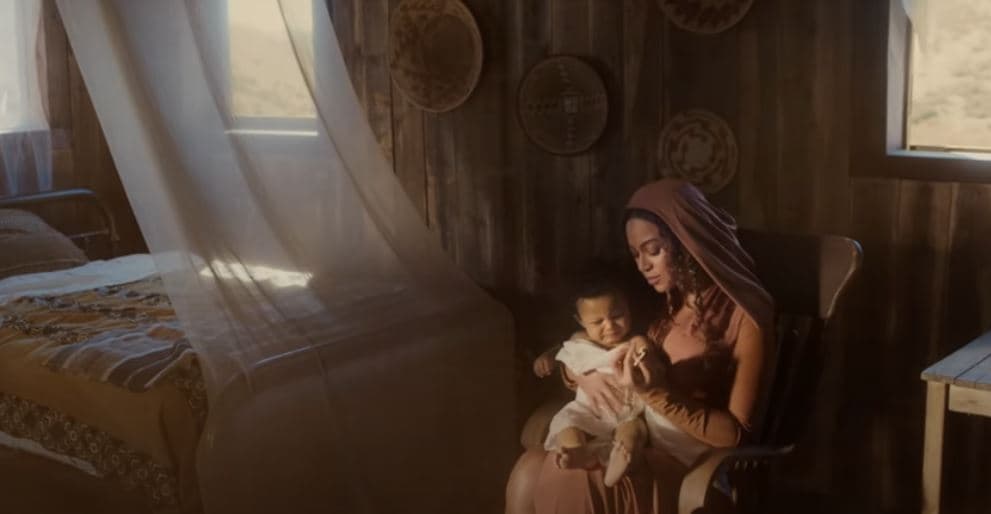 Beyonce publikon në Youtube videoklipet e “MOOD 4 EVA” dhe “Otherside”