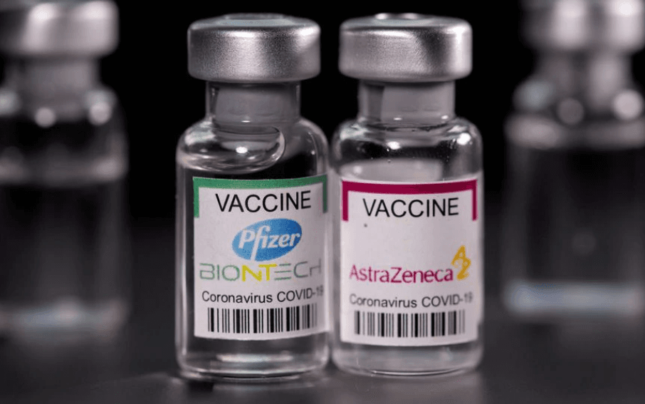 Studimi i ri thotë se dy doza të Pfizer dhe AstraZeneca janë efektive kundër variantit Delta