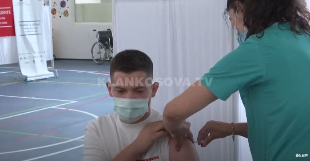 Vizat: Shtohen aplikimet për vaksinim (VIDEO)