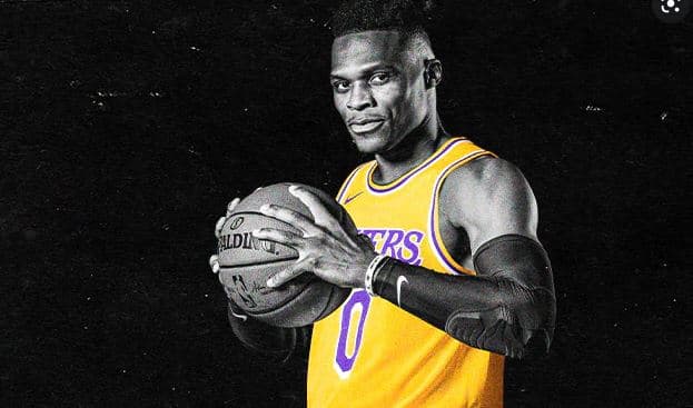 Formalizohet transferimi i Westbrook te Lakers (VIDEO)