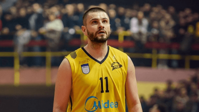 Dardan Berisha edhe për një sezon të Peja