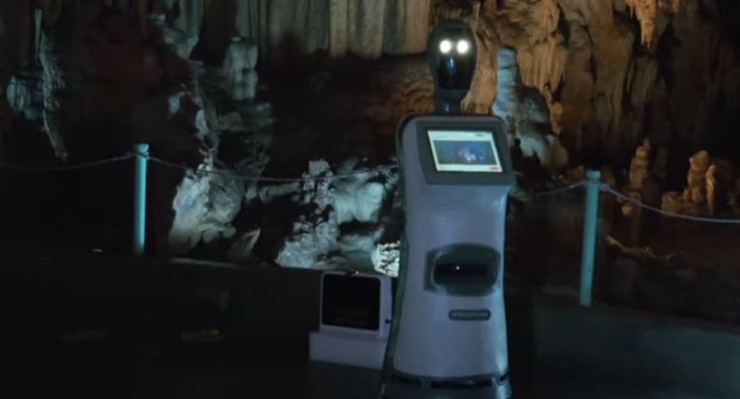 Njihuni me Persephone - robotin që iu tregon vizitorëve mrekullitë e shpellës (VIDEO)