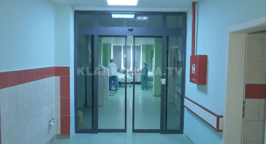 17 vdekje nga COVID-19, afër rekordi i zi (VIDEO)