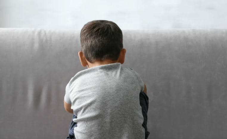 Infeksionet serioze të fëmijërisë mund të rrisin rrezikun e autizmit