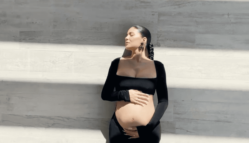 Kylie Jenner në pritje të fëmijës së dytë (VIDEO)