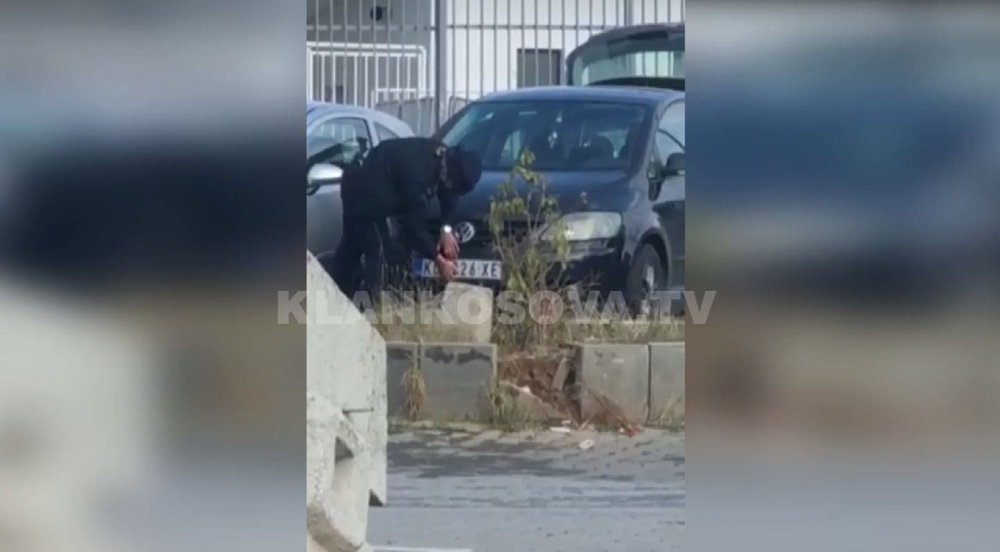 Policja heq targat nga vetura e saj (VIDEO)