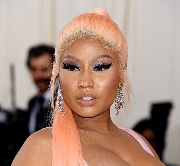 Nicki Minaj infektohet me COVID-19