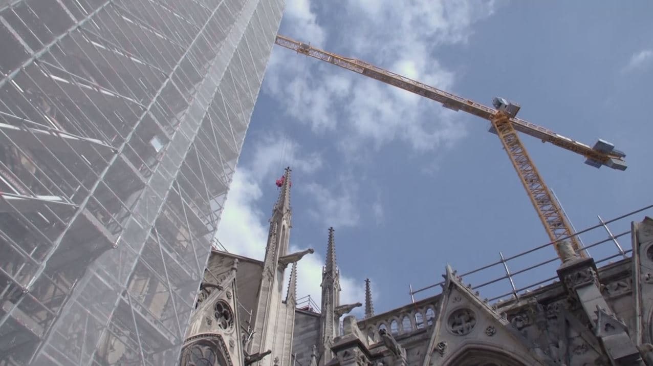 Katedralja Notre Dame tani është e qëndrueshme për rindërtim (VIDEO)
