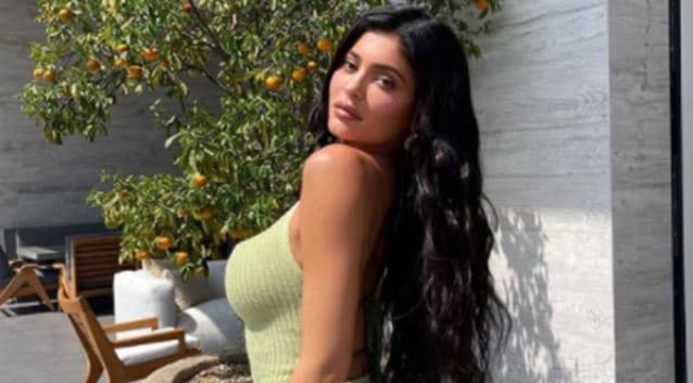 Linja e re e rrobave të banjës nga Kylie Jenner merr komente negative në internet