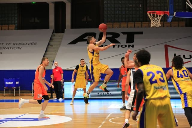 Ylli mposht Sigal Prishtinën 95:69