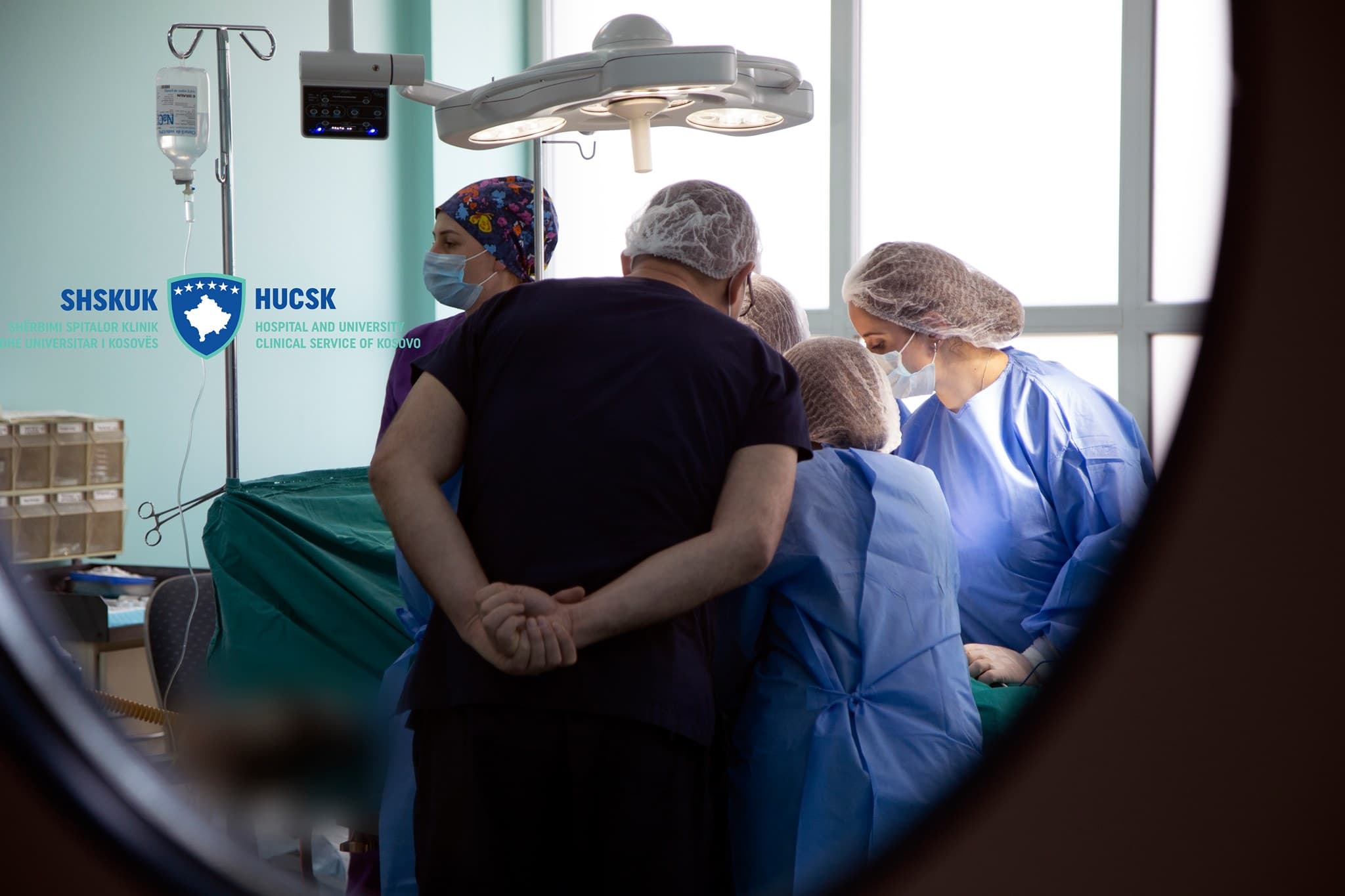 Prishtinë: Gruaja afgane lind foshnje në Klinikën e Gjinekologjisë