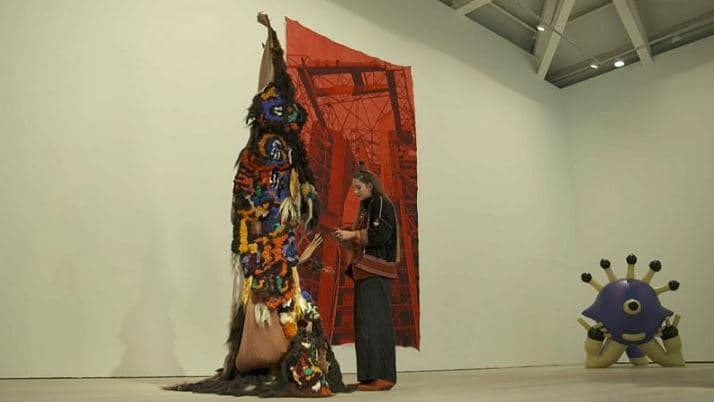 Gjenerata e pandemisë: Galeria “Saatchi” në Londër shfaq punën e artistëve të diplomuar