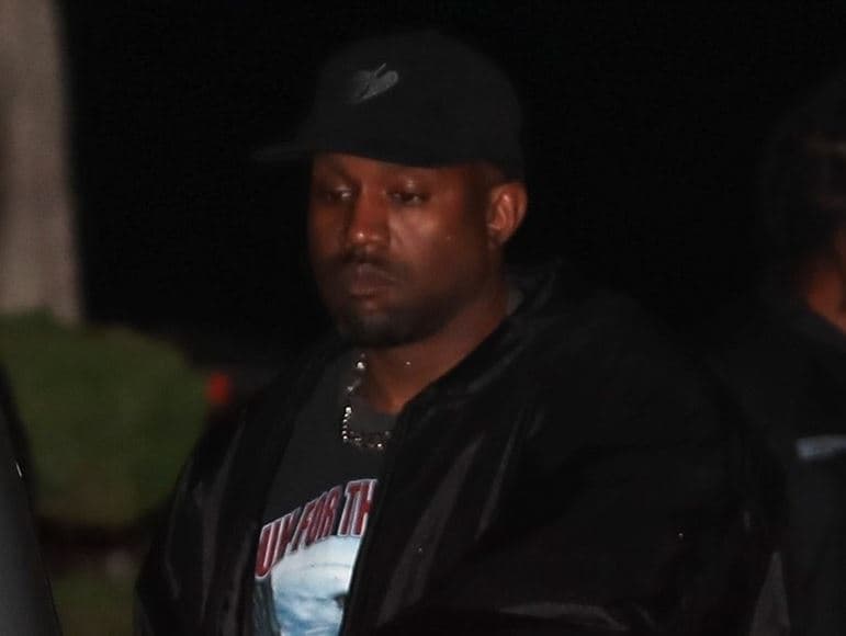 Kanye West rruan vetullat (FOTO)