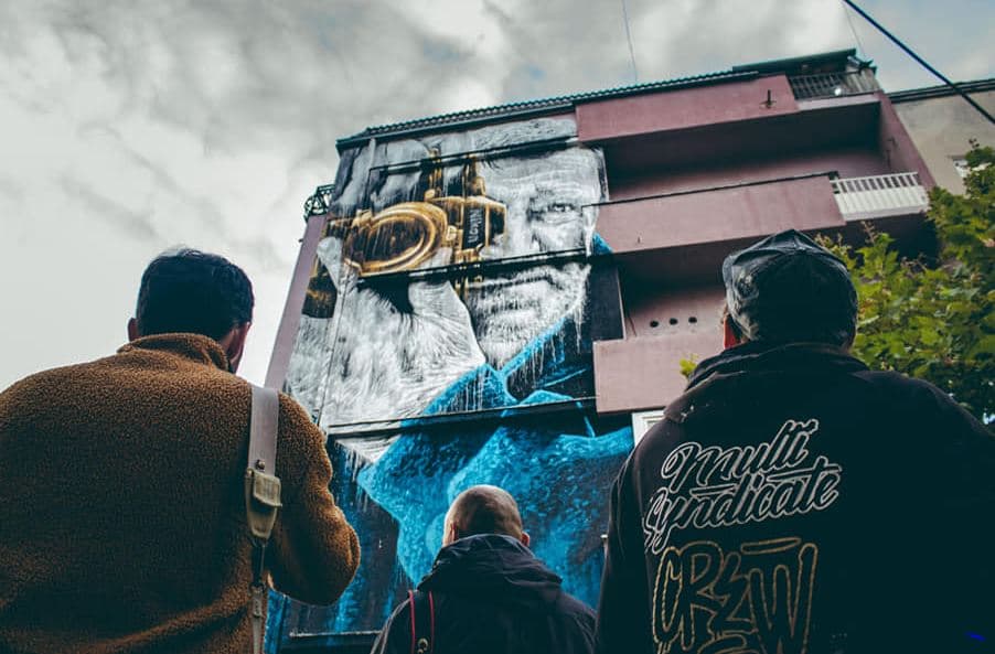Fotografi ferizajas nderohet me mural në vendlindje