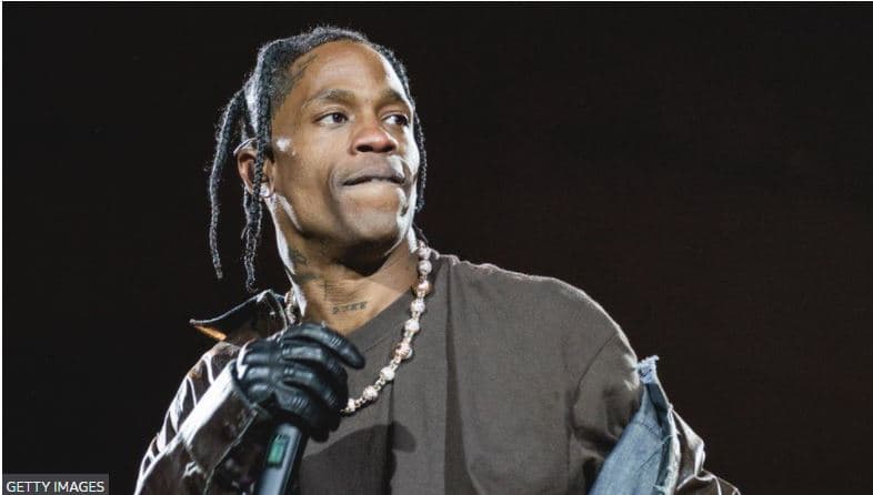 Travis Scott do të mbulojë shpenzimet e varrimit për viktimat e tragjedisë së koncertit Astroworld