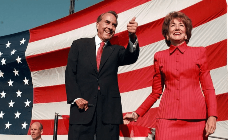 Bob Dole bëri që gjërat të kryheshin