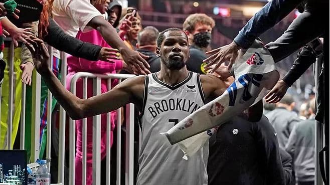 Kevin Durant gjobitet me 25 mijë dollarë nga NBA (VIDEO)